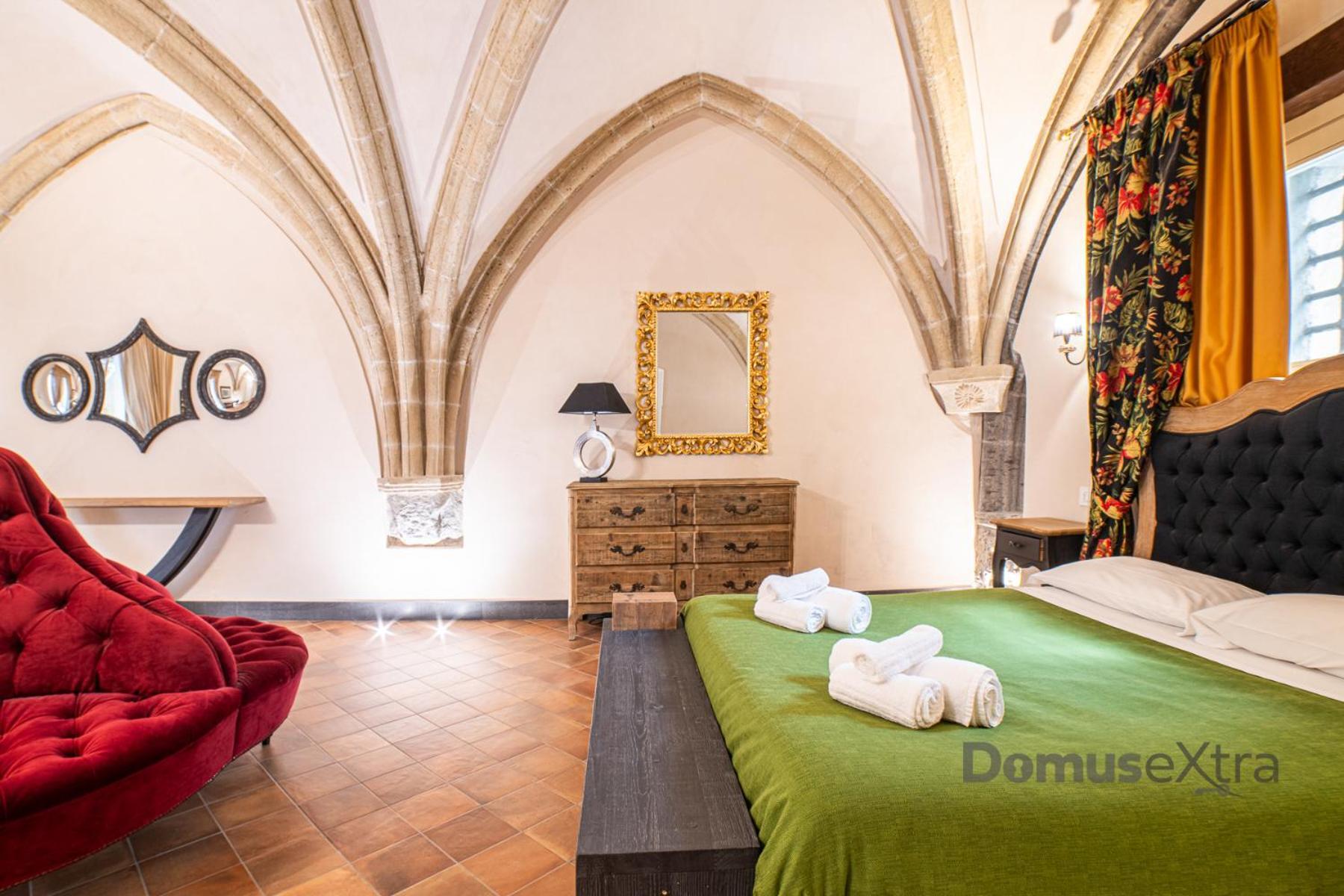 Piazza San Domenico Suite By Domusextra Naples Extérieur photo